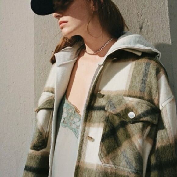 Zara Blogger Favorite Green&Beige Wool Blend Plaid Shacket Sz.M - Picture 3 of 15